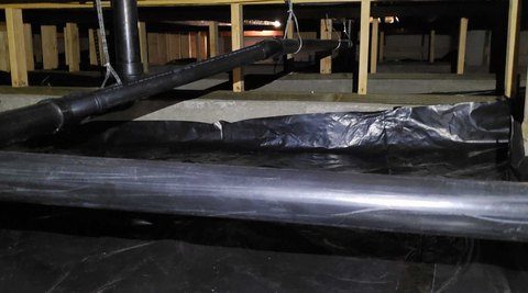 Crawl space going through encapsulation process